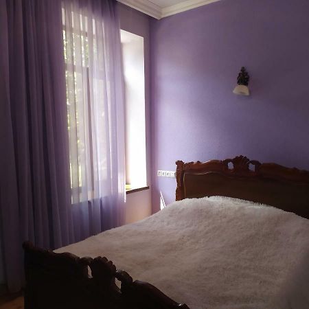 Verishen Guest House B&B Ґоріс Екстер'єр фото