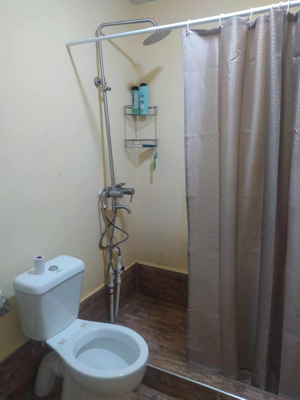 Verishen Guest House B&B Ґоріс Екстер'єр фото
