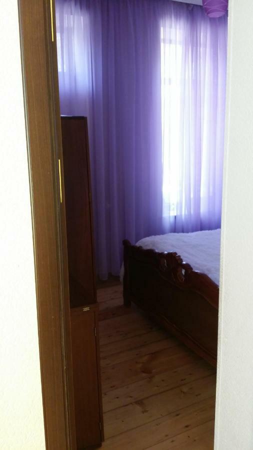 Verishen Guest House B&B Ґоріс Екстер'єр фото